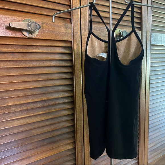 Ivivva size 10 Y-tank with the ability to add cups - Picture 2 of 4